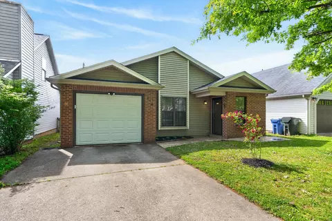 216 Pleasant Pointe Dr, Lexington, KY 40517