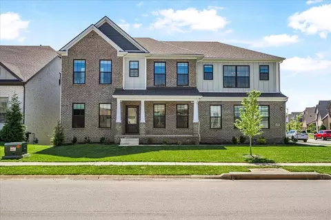 281 Squires Cir, Lexington, KY 40515
