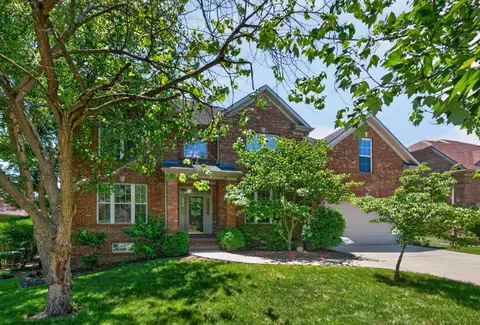 2228 Barnwell Ln, Lexington, KY 40513