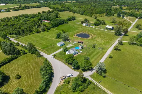 1160 Hopewell Rd, Harrodsburg, KY 40330