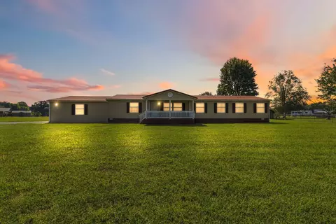 524 Parks Ridge Rd, Russell Springs, KY 42642