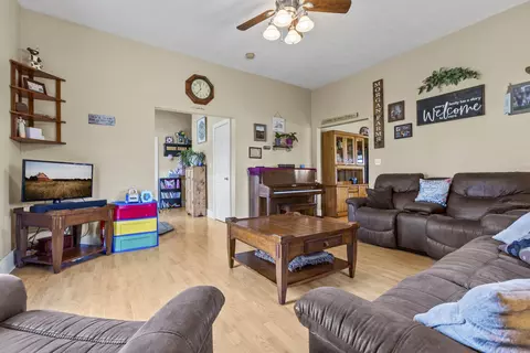 Living - 2997 Us 68, Ewing, KY 41039 photo 2 of 2