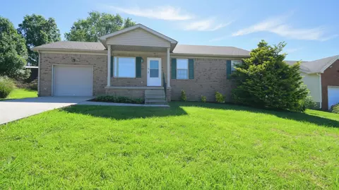 108 Hollow Creek Dr, Frankfort, KY 40601