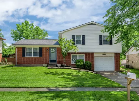 3680 Bold Bidder Dr, Lexington, KY 40517