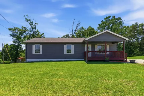 103 Ridge Rd, Irvine, KY 40336