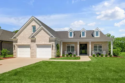 392 Weston Park, Lexington, KY 40515
