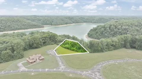33 Peninsula, Jamestown, KY 42629