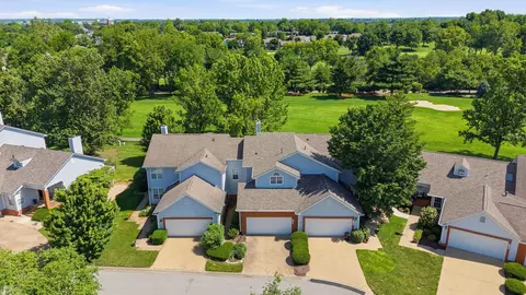 1102 Griffin Gate Dr, Lexington, KY 40511