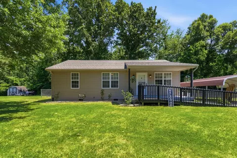 115 Logston Hts, Berea, KY 40403