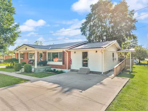 132 Airport Rd, Stanton, KY 40380