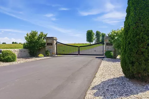 4100 Ambergy Ct, Lexington, KY 40516