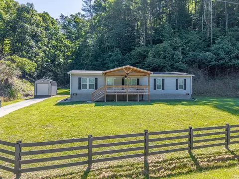 3750 Hunting Creek Rd, Bays, KY 41310