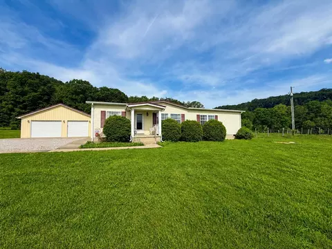 8015 Kentucky 198, Hustonville, KY 40437