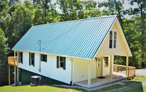77 Dawn Dr, Wellington, KY 40387