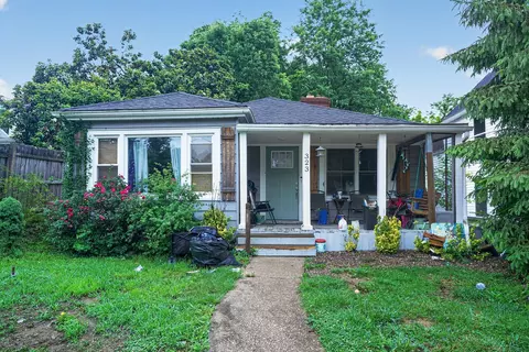 323 W High St, Mount Sterling, KY 40353