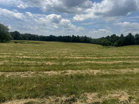 003 Upper Dry Fork Rd, Mckee, KY 40447