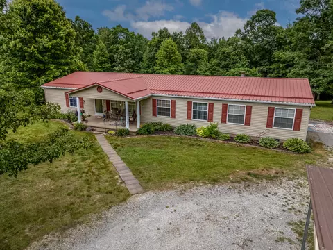 81 Hemlock Ln, Morehead, KY 40351