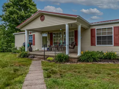 81 Hemlock Ln, Morehead, KY 40351