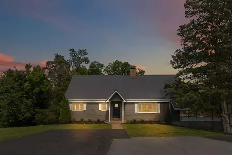 159 Lakeshore Dr, Richmond, KY 40475