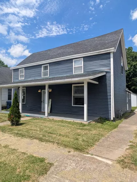 201 Maple Ave, Falmouth, KY 41040
