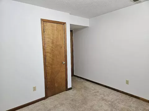 Bedroom - 355 Smith Ln, Berea, KY 40403 photo 12 of 12