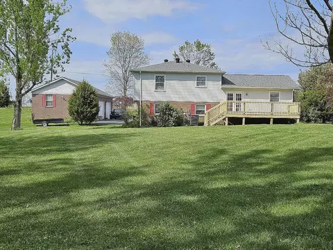 Exterior - 355 Smith Ln, Berea, KY 40403 photo 7 of 12
