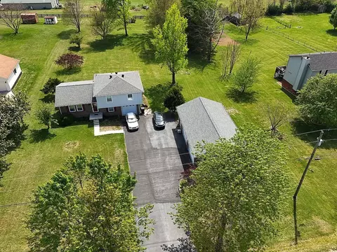 View/Area - 355 Smith Ln, Berea, KY 40403 photo 2 of 2