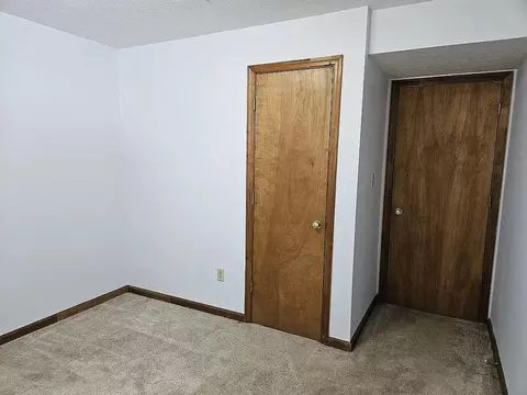 Bedroom - 355 Smith Ln, Berea, KY 40403 photo 11 of 12
