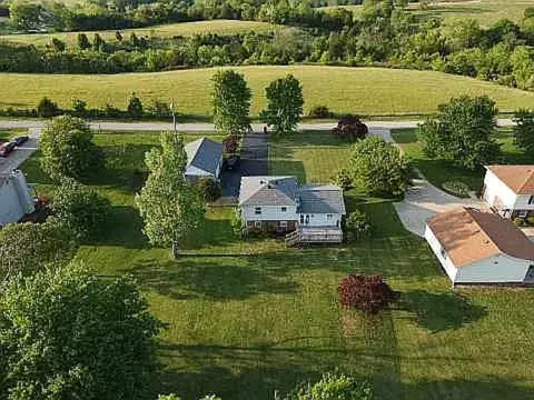 View/Area - 355 Smith Ln, Berea, KY 40403 photo 1 of 2