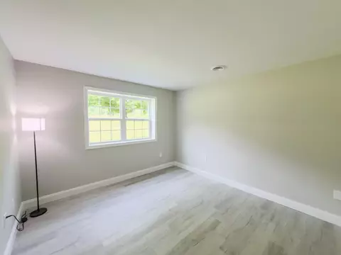 Bedroom - 585 Standard Ave, Corbin, KY 40701 photo 1 of 7
