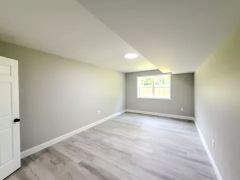 Bedroom - 585 Standard Ave, Corbin, KY 40701 photo 3 of 7
