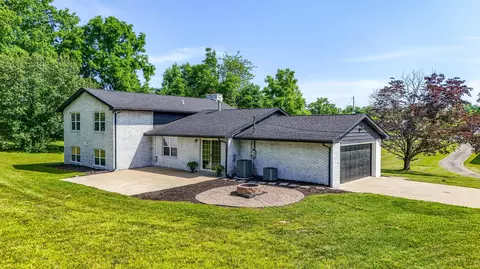 Exterior - 585 Standard Ave, Corbin, KY 40701 photo 2 of 6