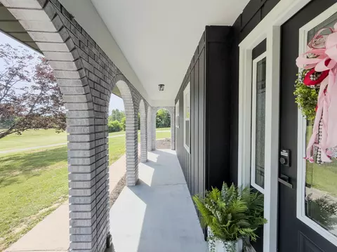 Exterior - 585 Standard Ave, Corbin, KY 40701 photo 3 of 8