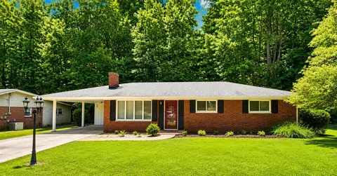 1217 Knapp Ave, Morehead, KY 40351