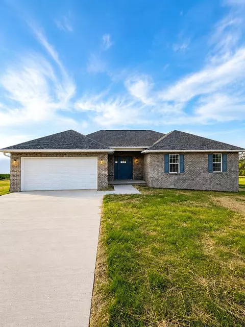 385 Lone Oak Dr, Somerset, KY 42503