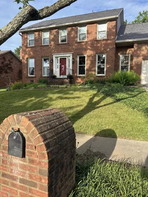 520 Ridgewater Ct, Lexington, KY 40515