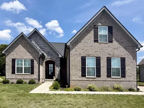 423 Houston Oaks Dr, Paris, KY 40361