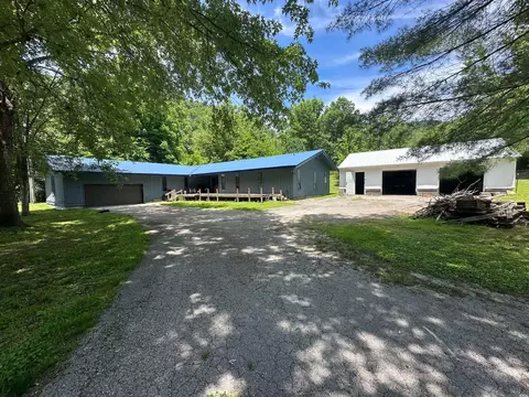 49 Moore Creek Rd, Fourmile, KY 40939