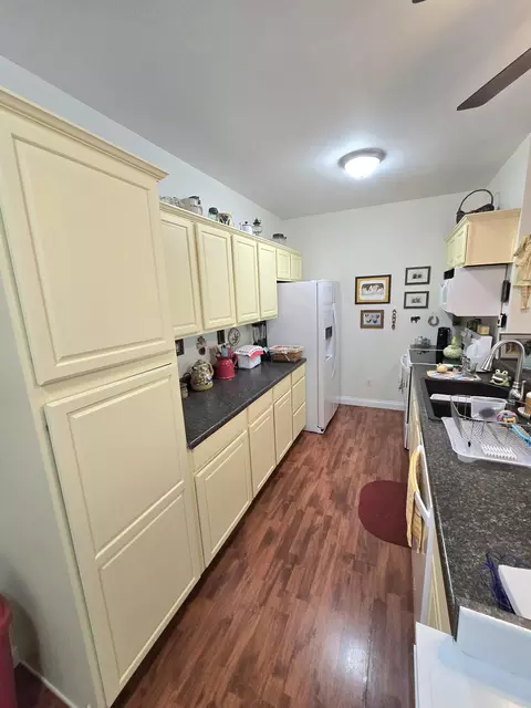 Kitchen - 105 Summeridge Rd, Georgetown, KY 40324 photo 5 of 5