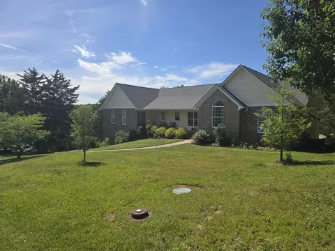 Exterior - 105 Summeridge Rd, Georgetown, KY 40324 photo 5 of 15