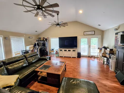 Living - 105 Summeridge Rd, Georgetown, KY 40324 photo 6 of 9