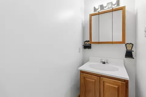 Bath - 1803 Patsy Riffe Rd, Middleburg, KY 42541 photo 1 of 5