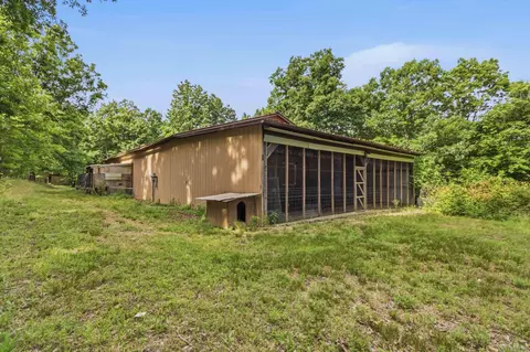 Exterior - 1803 Patsy Riffe Rd, Middleburg, KY 42541 photo 12 of 15