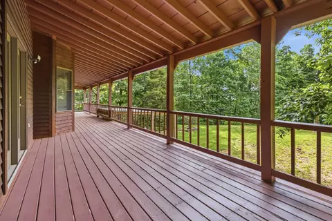 Exterior - 1803 Patsy Riffe Rd, Middleburg, KY 42541 photo 5 of 15