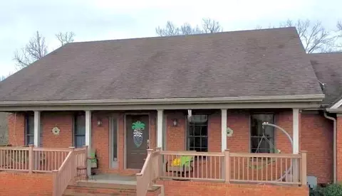 131 Creekside Dr, Danville, KY 40422