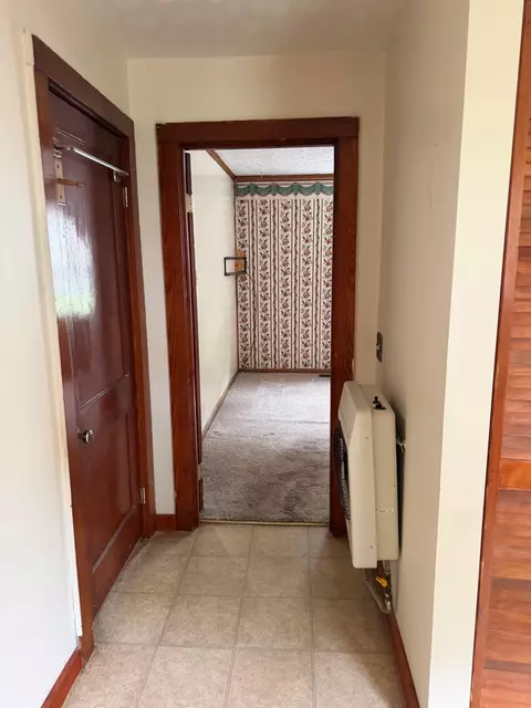 Entry Way - 318 First St, Midway, KY 40347 photo 1 of 1