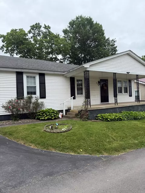 318 First St, Midway, KY 40347