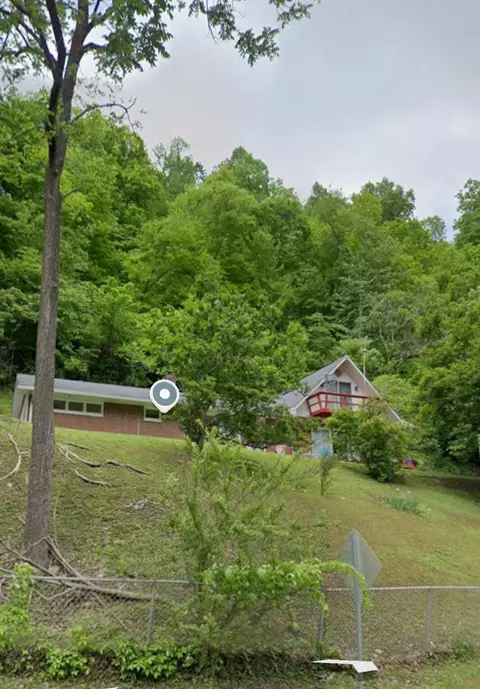 24132 Us 421, Hyden, KY 41749