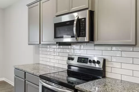 Kitchen - 102 Bellatrix Ct, Georgetown, KY 40324 photo 4 of 5
