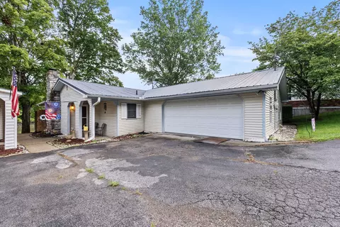 708 Bryants Camp Rd, Lancaster, KY 40444